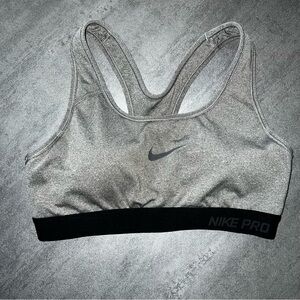 Nike Pro Dri Fit‎ Gray Athletic Racerback Sports Bra Women’s Size Small